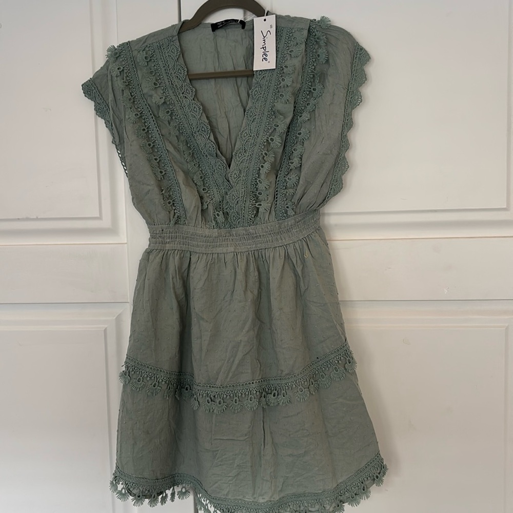 Elegant Lace Trim Dress in sage green